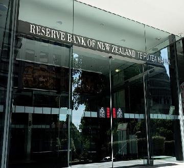 للمرة الثالثة علي التوالي تثبيت البنك المركزي النيوزيلندي سعر الفائدة عند 2.25 % 